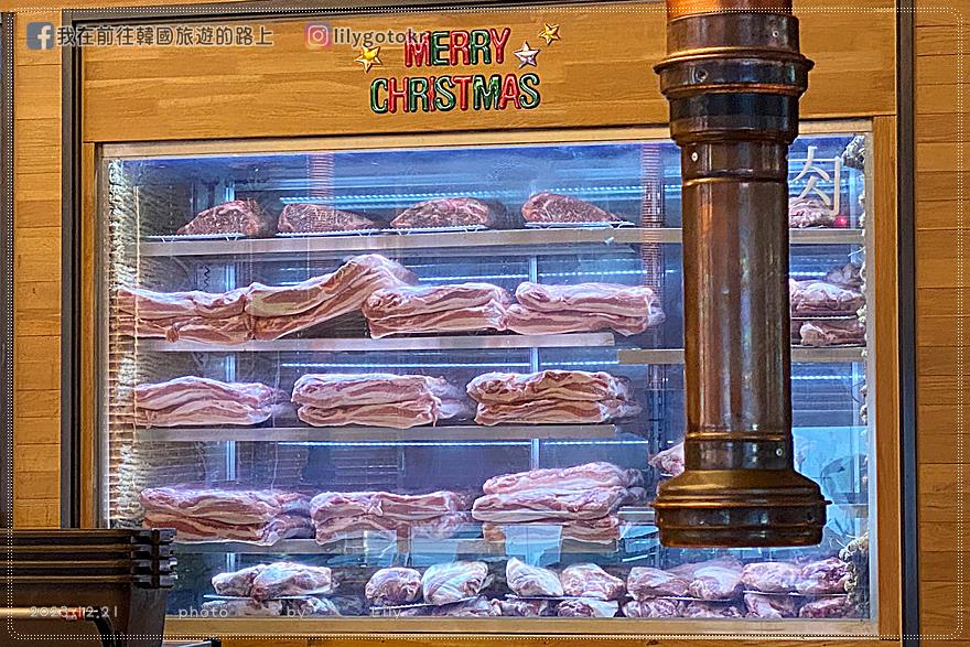 61)首爾．驛三站｜BTS防彈少年團聚餐「돝고기506(豬肉廛506)」，熟成豬肉名店，有專人代烤，一人可吃 @我在前往韓國旅遊的路上