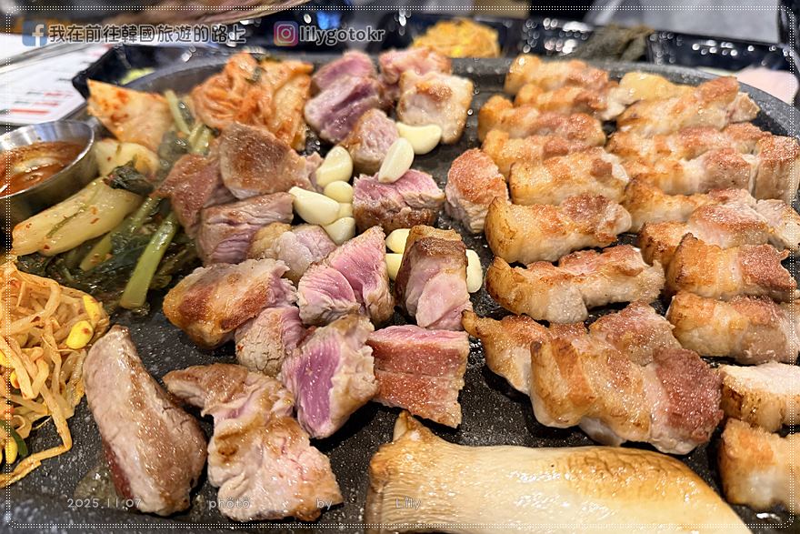 69)首爾.江南站|「兩倍烤肉(두배고기)」厚切豬五花、水芹菜烤肉超讚,全程店員幫烤 @我在前往韓國旅遊的路上 69)首爾.江南站|「兩倍烤肉(두배고기)」厚切豬五花、水芹菜烤肉超讚,全程店員幫烤 @我在前往韓國旅遊的路上