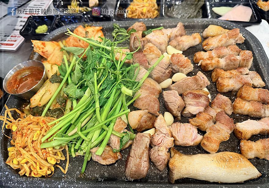 69)首爾.江南站|「兩倍烤肉(두배고기)」厚切豬五花、水芹菜烤肉超讚,全程店員幫烤 @我在前往韓國旅遊的路上 69)首爾.江南站|「兩倍烤肉(두배고기)」厚切豬五花、水芹菜烤肉超讚,全程店員幫烤 @我在前往韓國旅遊的路上