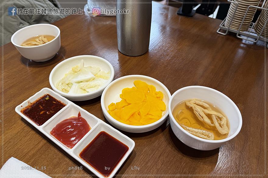 70)首爾．安國站｜來自慶州皇理團路「新羅製麵(신라제면)」辣炒章魚麵、千層馬鈴薯煎餅、蛤蜊刀削麵 @我在前往韓國旅遊的路上