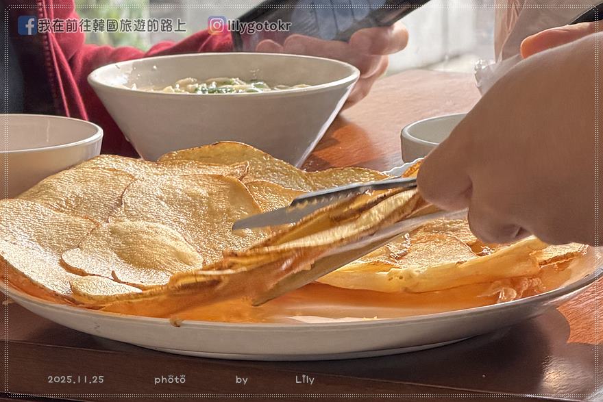 70)首爾．安國站｜來自慶州皇理團路「新羅製麵(신라제면)」辣炒章魚麵、千層馬鈴薯煎餅、蛤蜊刀削麵 @我在前往韓國旅遊的路上