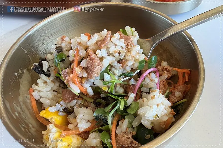 【濟州美食】你好鮑魚(안녕전복)必吃奶油烤鮑魚、鮑魚粥,機場旁看飛機起降!附菜單 @我在前往韓國旅遊的路上 【濟州美食】你好鮑魚(안녕전복)必吃奶油烤鮑魚、鮑魚粥,機場旁看飛機起降!附菜單 @我在前往韓國旅遊的路上