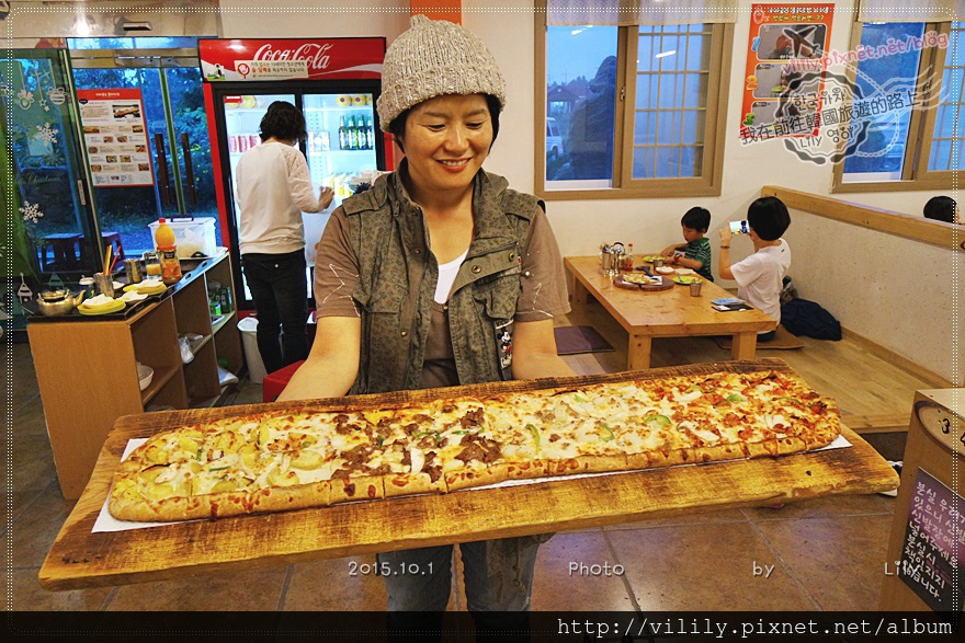 ⑳濟州．濟州市｜長達100cm一次滿足四種口味的石頭爺爺烤pizza @我在前往韓國旅遊的路上