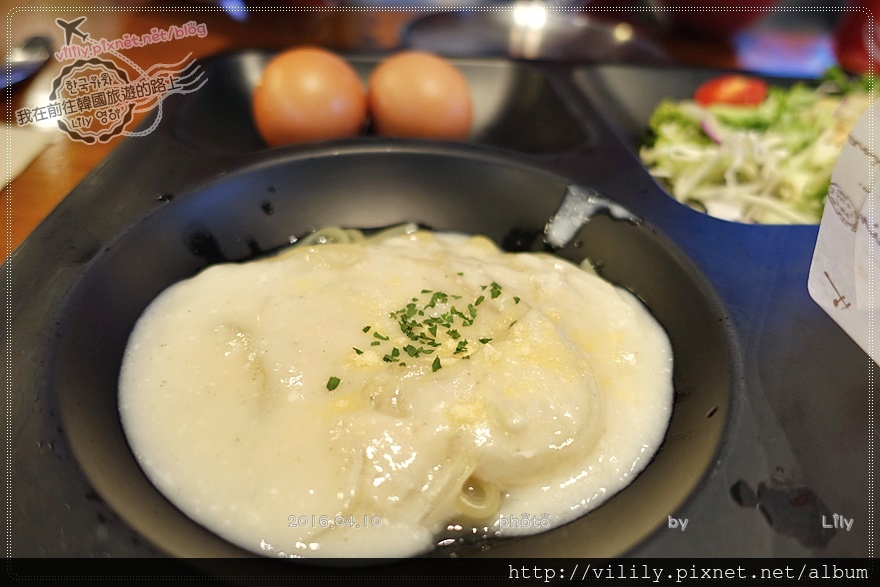 ㉔ (已歇業)首爾．弘大站｜「樂炸雞(락치킨)」韓式炸雞與麵條一次滿足！大米炸雞健康吃！ @我在前往韓國旅遊的路上