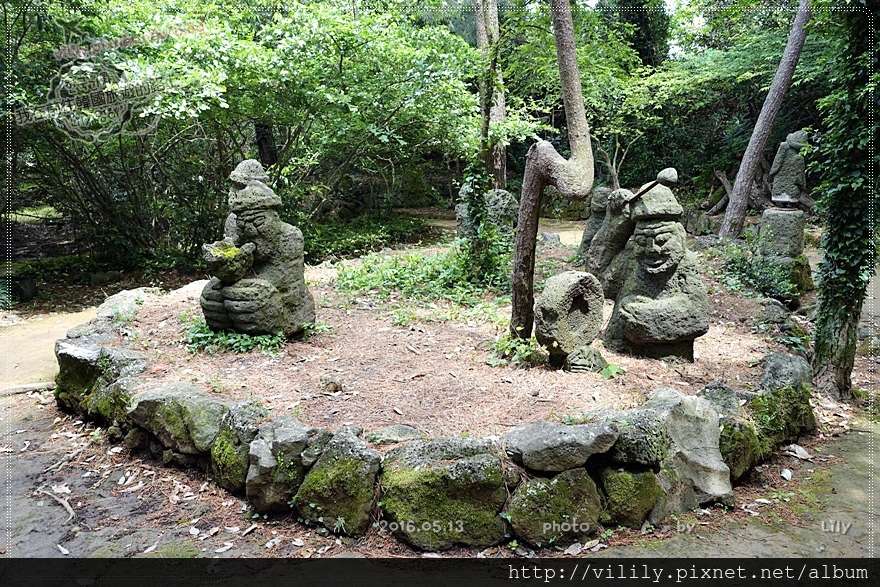 ㉕ 濟州市｜「北村石頭爺爺公園」請來和石頭爺爺一起玩、比手指愛心，超療癒的景點 @我在前往韓國旅遊的路上