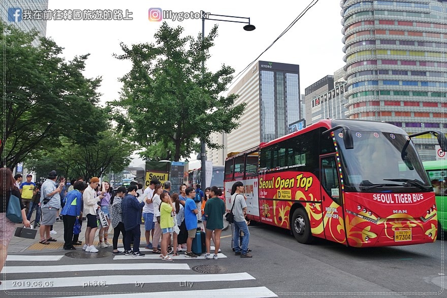 51)首爾．光化門站｜跟著《她的私生活》搭乘「首爾城市觀光巴士」夜遊首爾 @我在前往韓國旅遊的路上